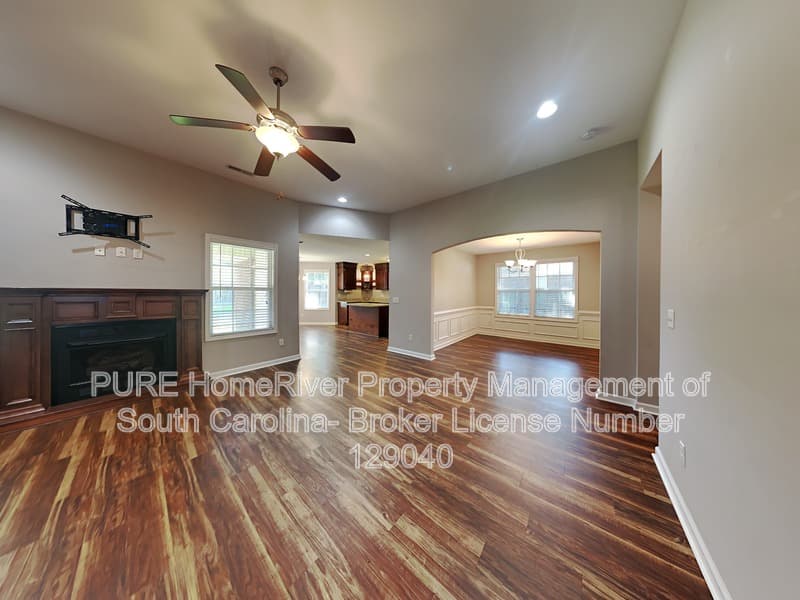 Sumter House: 1815 Duke Dr