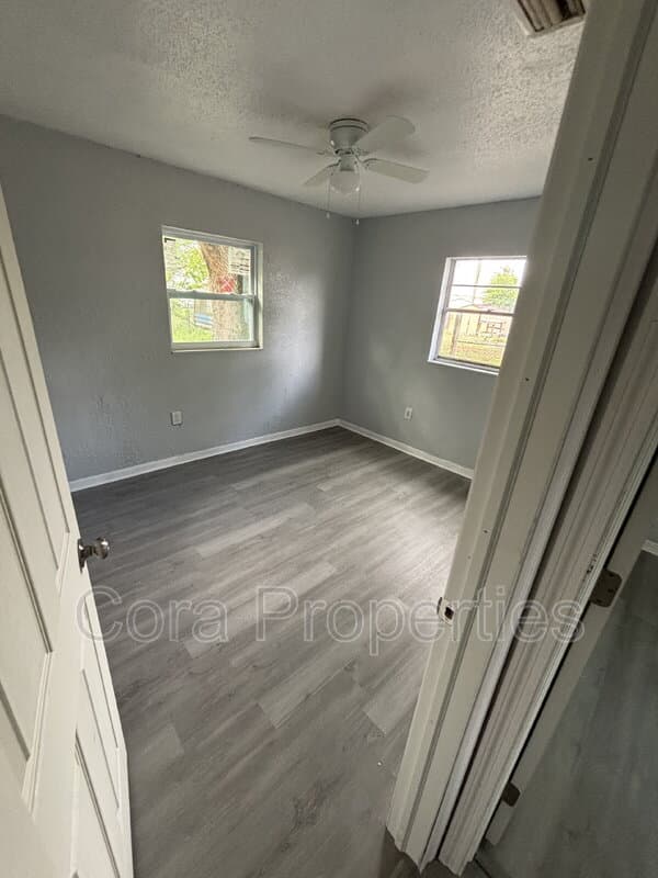 Lake Wales House: 2436 Lilly Street