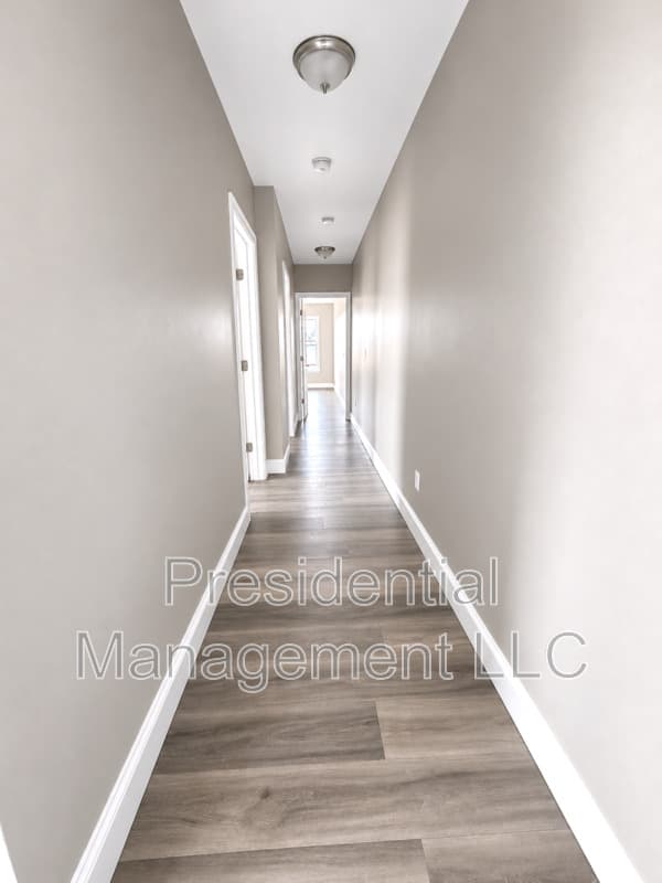 Hartford Condo: 258 Lawrence St
