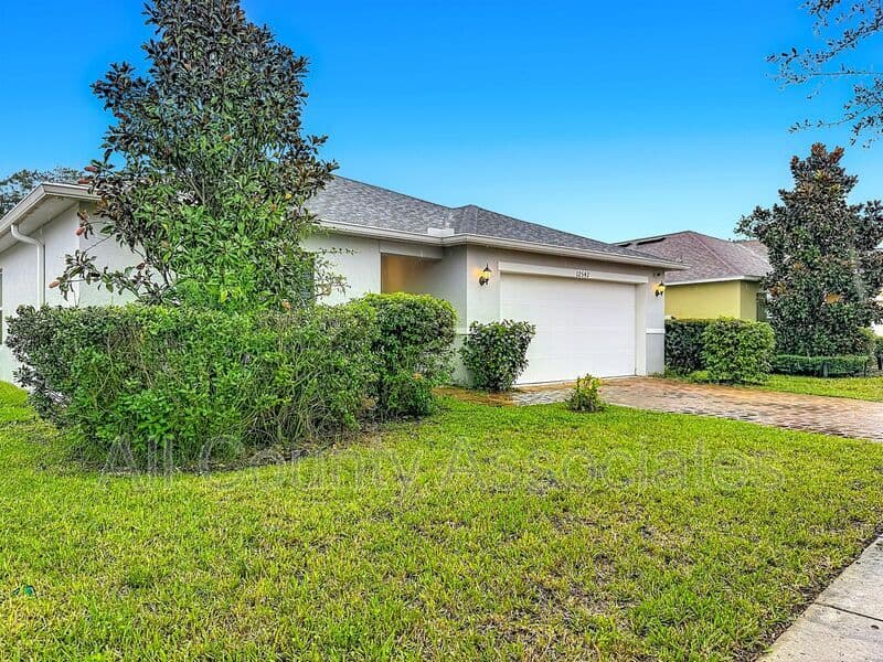 Hudson House: 12542 Achasta Blvd