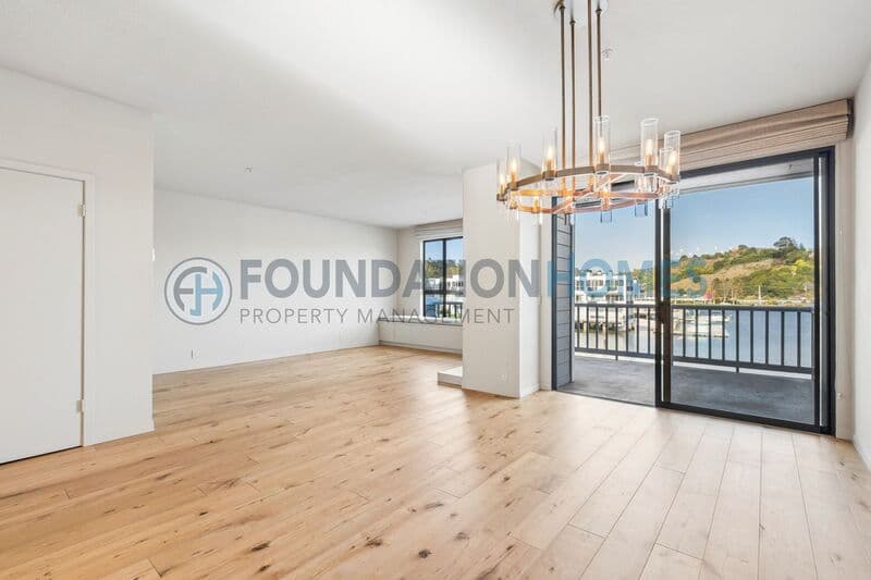 Mill Valley House: 6058 Shelter Bay Ave.