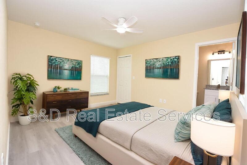 Lakeland Condo: 1111 Mercury Dr E