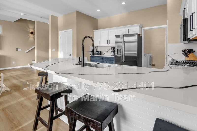 Sparks House: 1165 Harbour Cove Court
