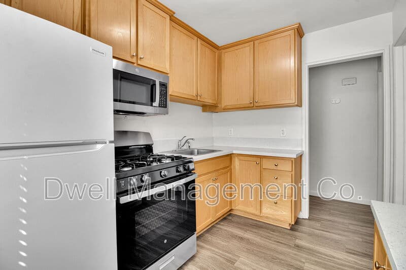 La Mesa Condo: 4915 Guava Ave