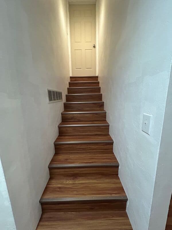 La Mesa House: 4040 Yale Ave