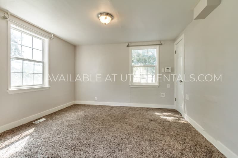 American Fork House: 411 W Main St