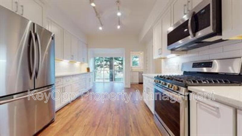 San Francisco House: 450 28th Avenue