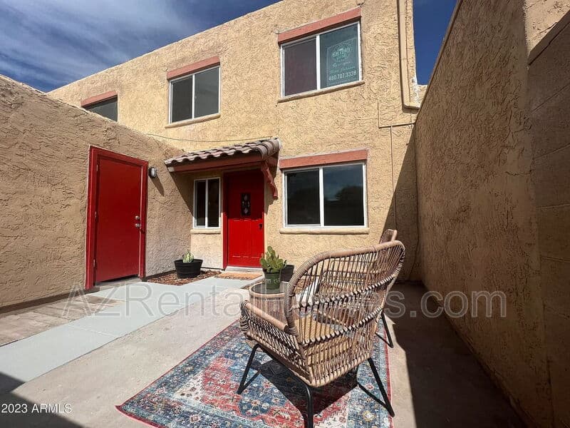 Mesa Townhome: 948 S Alma School Rd