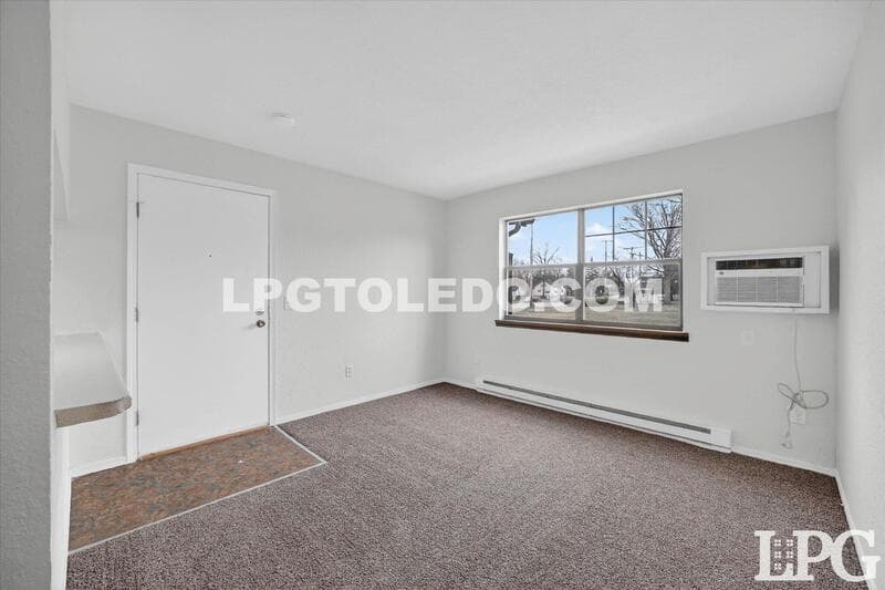 Toledo Condo: 1220 Bedford Woods Dr.-16