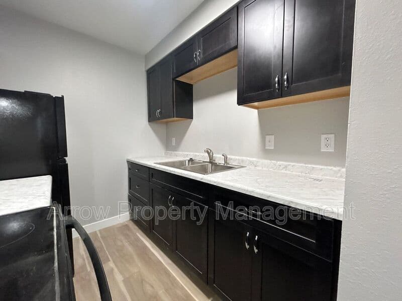 Clarinda House: 1010 North 16th Street