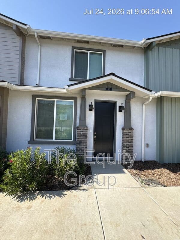 Visalia Condo: 505 S Summit Street
