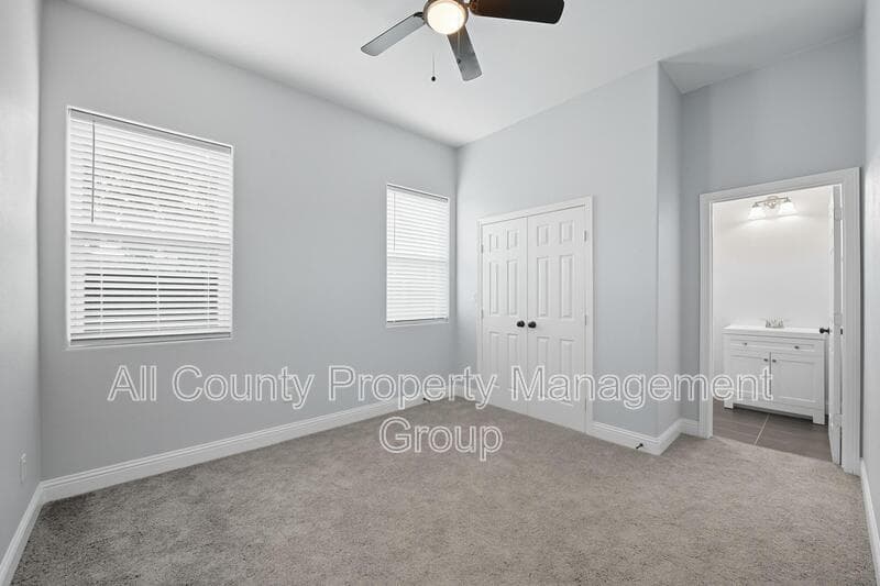 Fort Worth House: 914 East Tucker