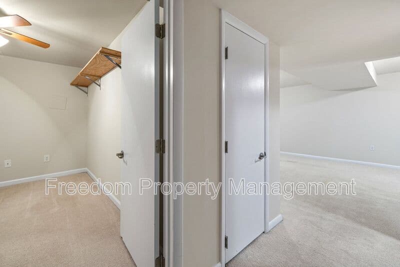 Woodbridge House: 5256 Sudberry Ln