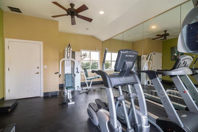 Sacramento Condo: 1019 Dornajo Way