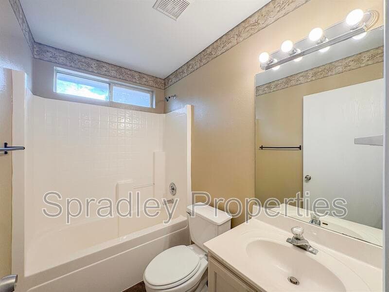 Temple House: 2720 Crestwood Ct