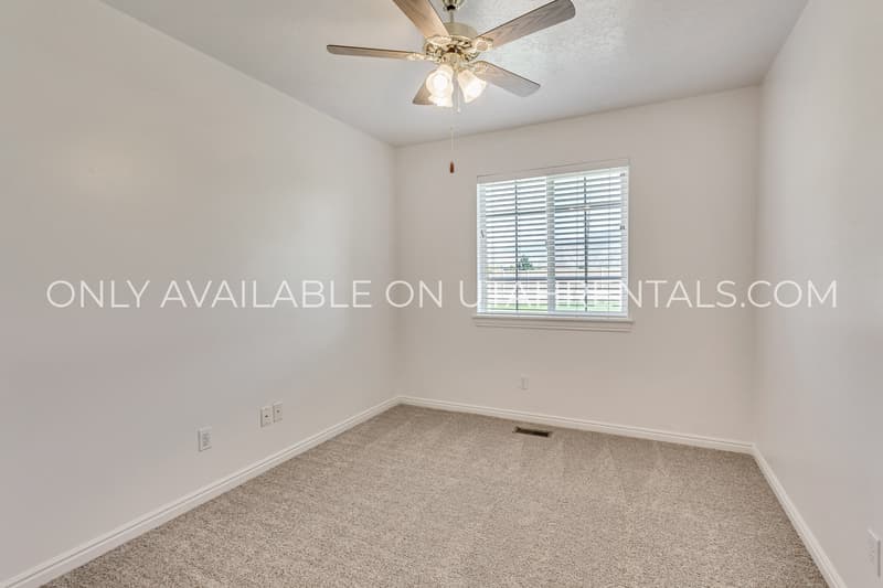 Spanish Fork House: 144 N 1120 E
