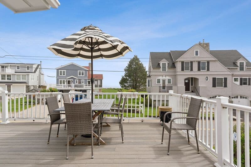 Wells House: 572 Ocean Avenue
