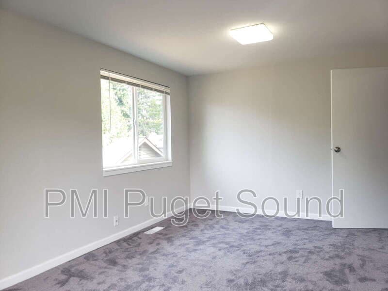 Federal Way House: 32728 35th Ave SW
