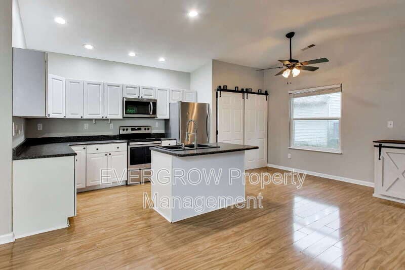 Indianapolis House: 9518 Bent Brook Drive