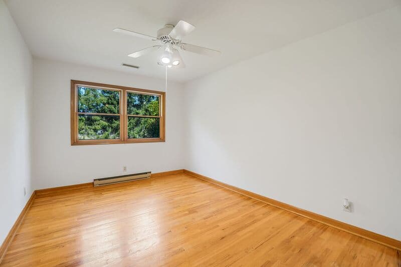 Spotsylvania House: 10003 Courthouse Rd