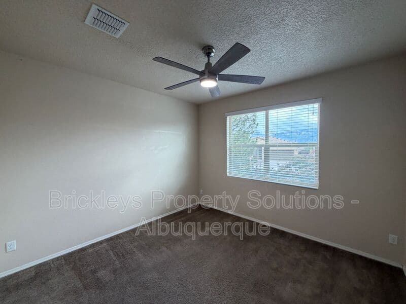 Rio Rancho House: 7304 Skagway Dr. NE