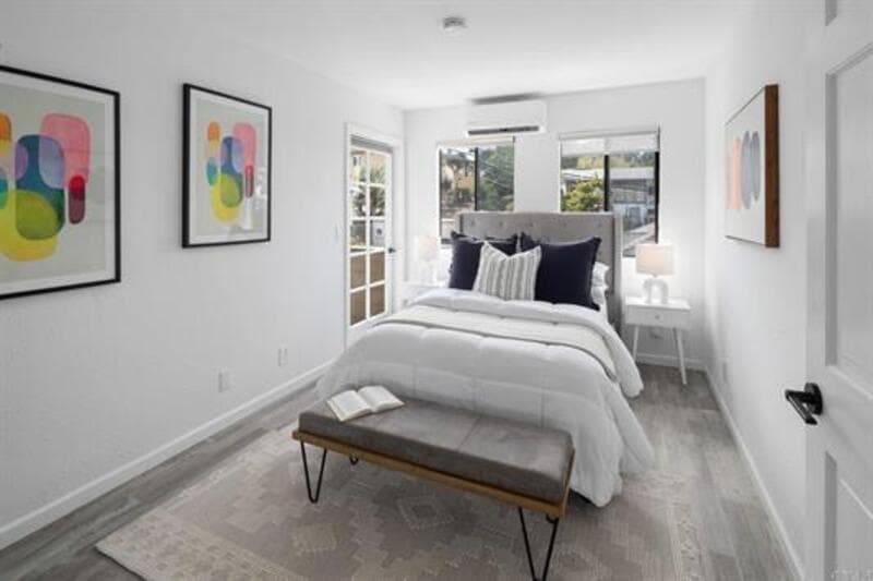 San Diego Townhome: 3711 Columbia Street