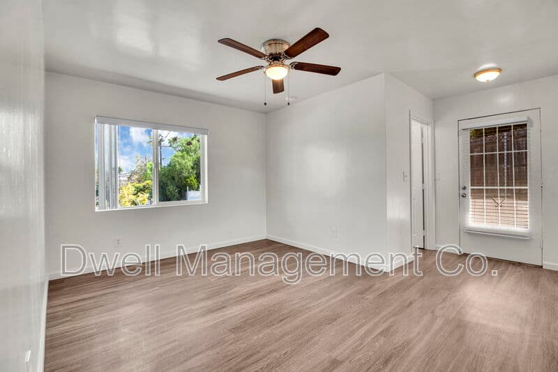 Spring Valley House: 9105 Rosedale Dr