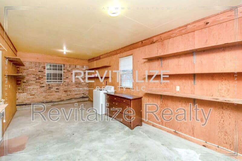 Mobile House: 786 Kasserine Pass