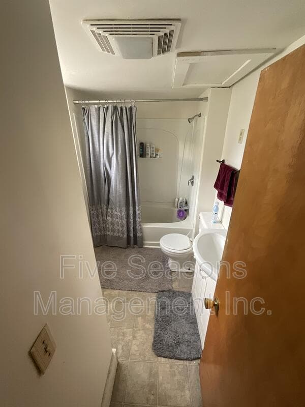 Burlington House: 406 North St - 406