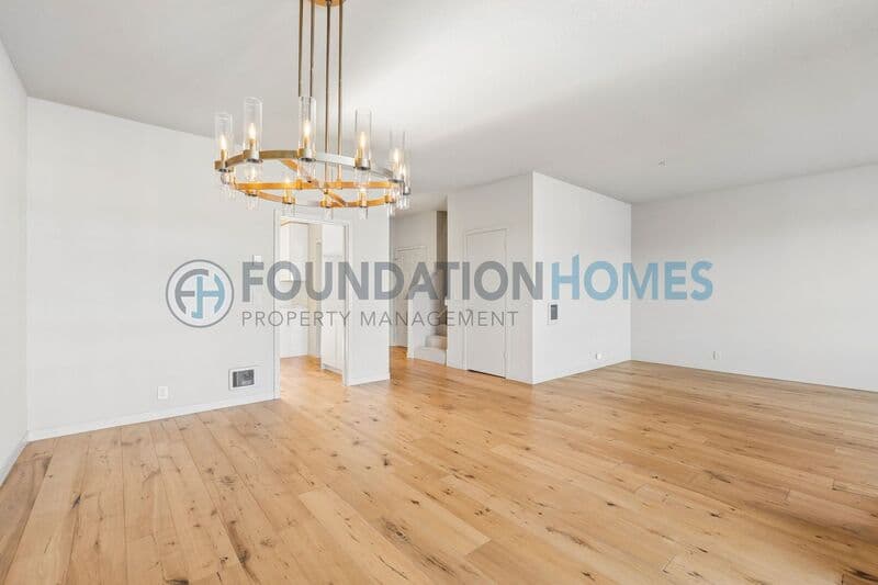 Mill Valley House: 6058 Shelter Bay Ave.