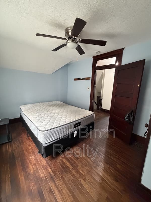 Springfield Condo: 627 New Street - 2