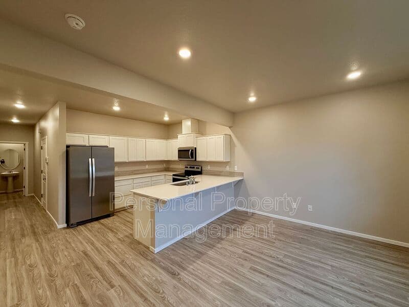 Vancouver House: 2633 NE 115th Place