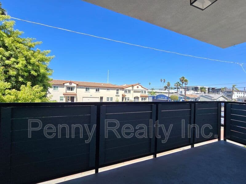San Diego Condo: 2861 Polk Ave.
