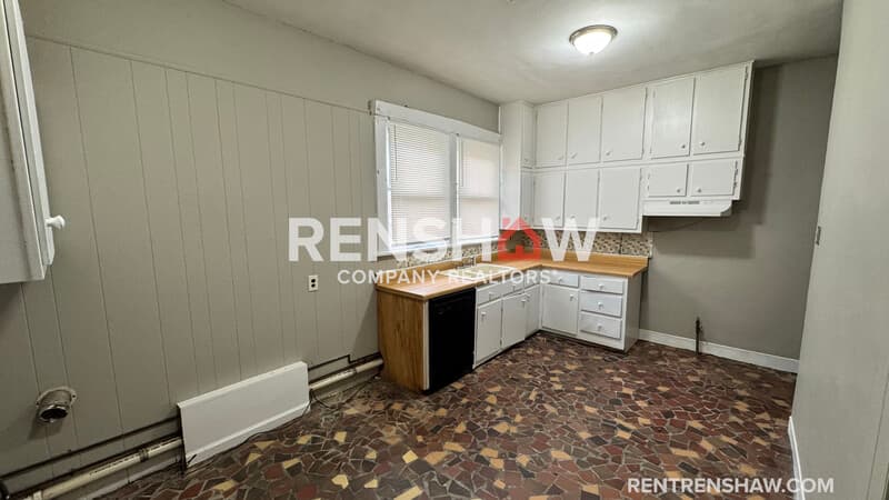 Memphis House: 1114 Azalia St