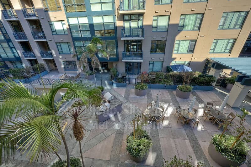San Diego House: 530 K Street