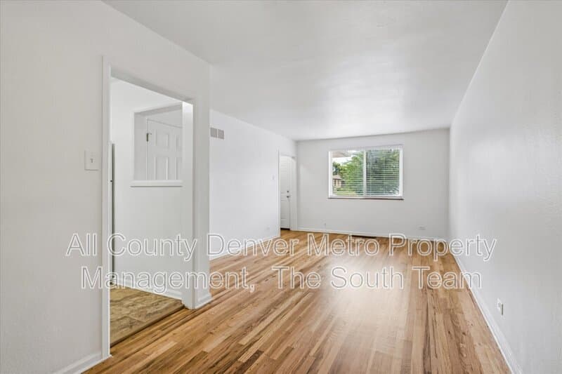 Aurora Condo: 10207 E 14th Ave