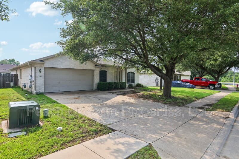 Round Rock House: 2656 Bradley Lane