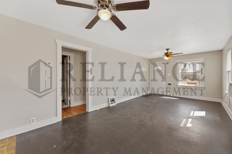 Wichita House: 1011 South Marys Drive