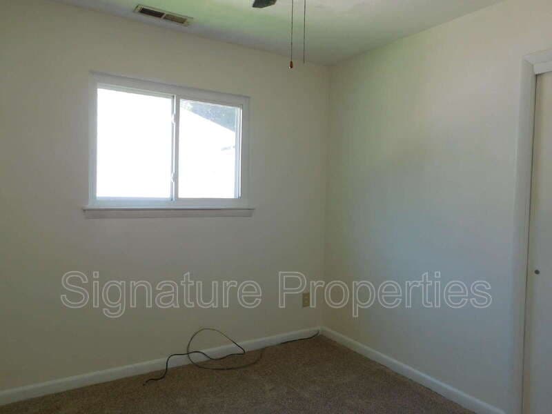 Virginia Beach House: 3825 Annie Ln