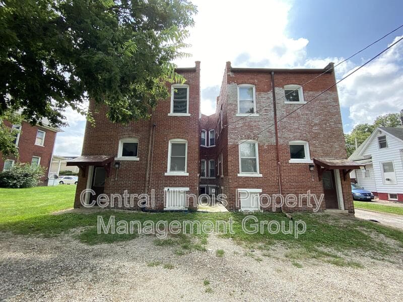 Bloomington Condo: 611 West Jefferson Street