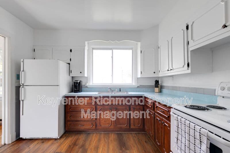 Henrico House: 4817 Sydclay Drive