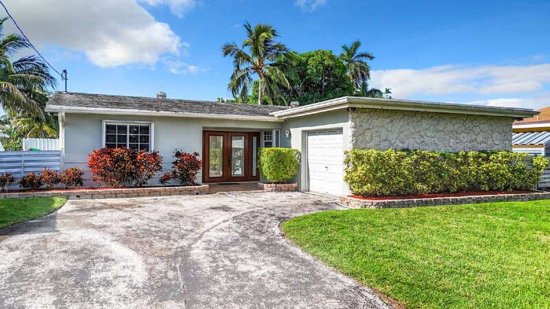 Miramar House: 6512 Arbor Drive