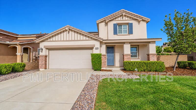 San Bernardino House: 18040 Deerberry Way