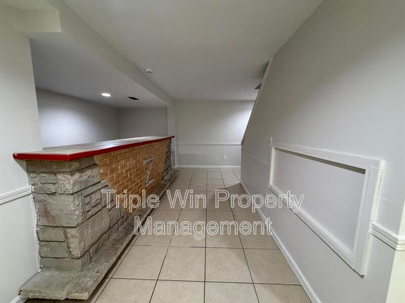 Saint Charles House: 224 Diekamp Ln