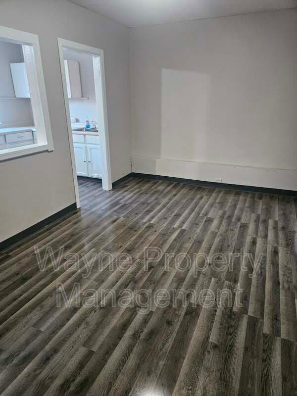 Hampton Condo: 21 N Federal St