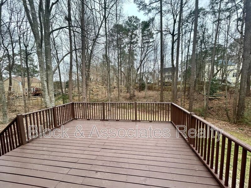 Wake Forest House: 232 Haywicke Place