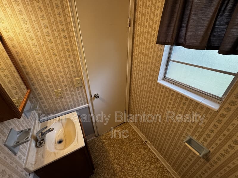 Pace House: 4240 Del Almirante Circle