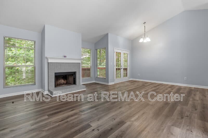 Decatur House: 2262 Cobb Creek Dr
