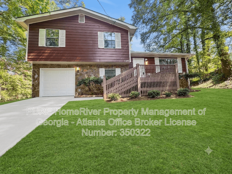Riverdale House: 191 Aaron Ct
