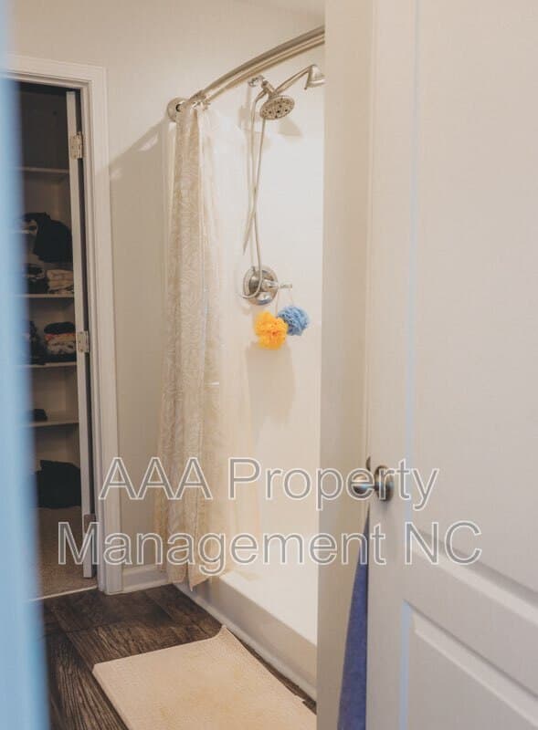 Stedman House: 5913 Fuchsia ct